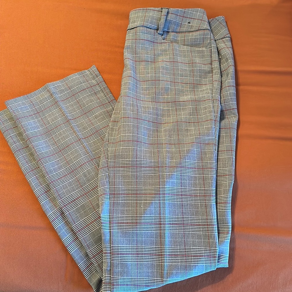 Womens New York and Co dress Pants. Size 2